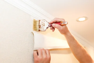 Pose de papier peint à Cluny — revêtements muraux et toiles de verre